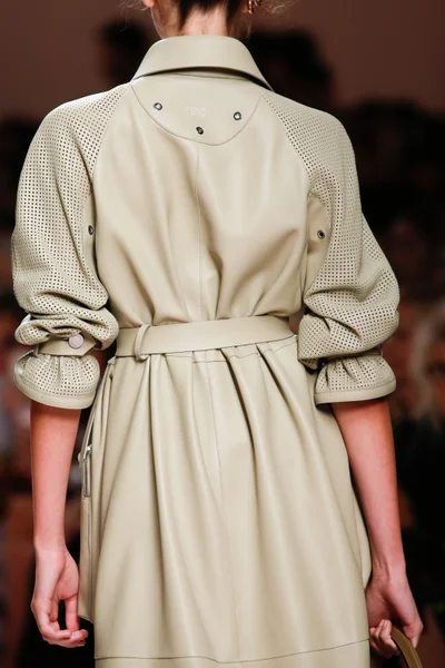 Look 111